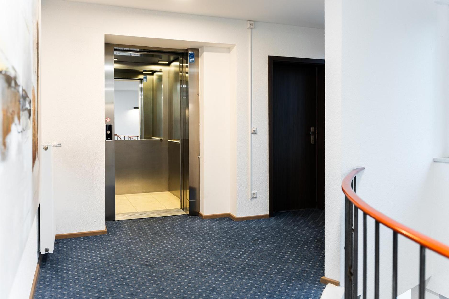 Hotel Vier Jahreszeiten Therme & Kliniken Bad Krozingen Naehe Freiburg & Schwarzwald Ideal Fuer Wellness Kur & Business Ausfluege 24H Check In- Wlan & Parken Gratis Екстериор снимка