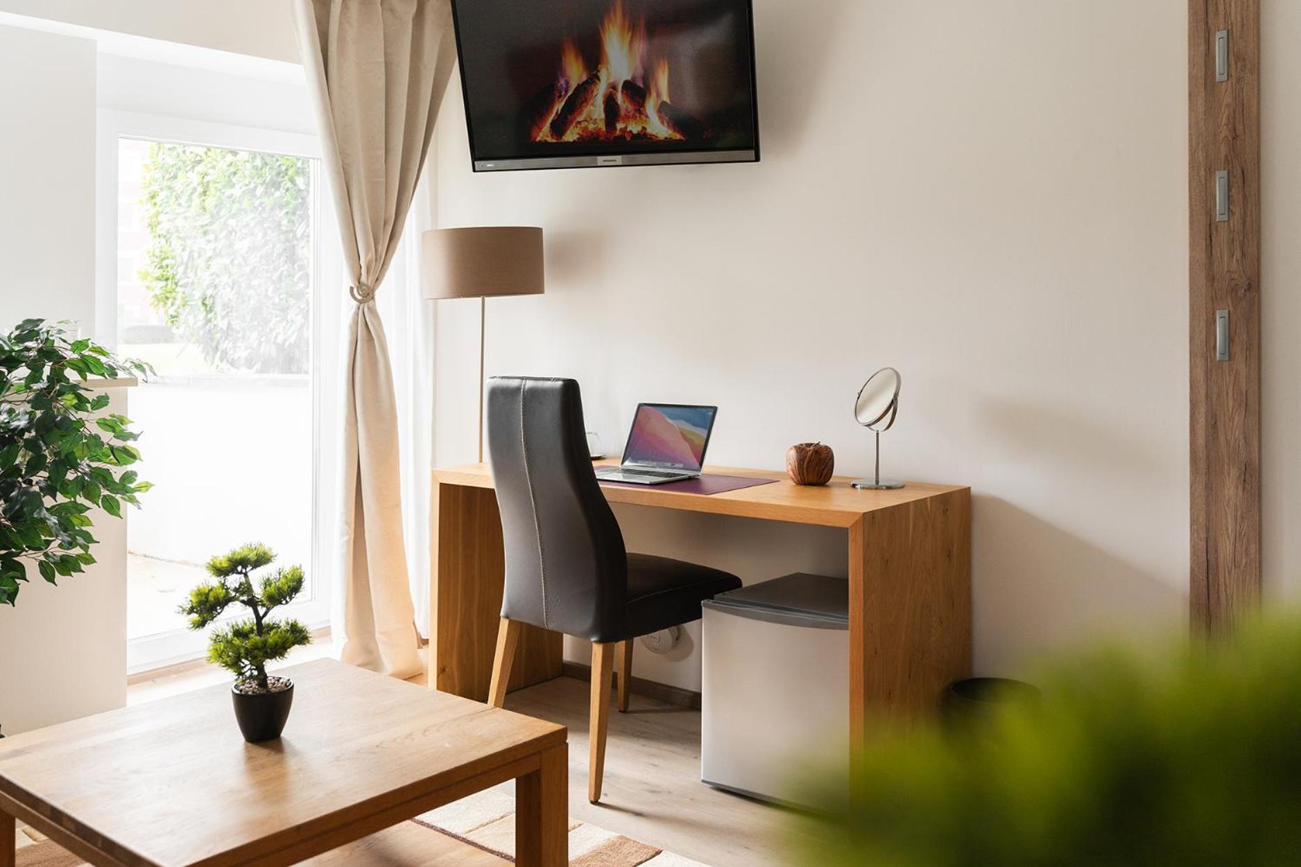 Hotel Vier Jahreszeiten Therme & Kliniken Bad Krozingen Naehe Freiburg & Schwarzwald Ideal Fuer Wellness Kur & Business Ausfluege 24H Check In- Wlan & Parken Gratis Екстериор снимка