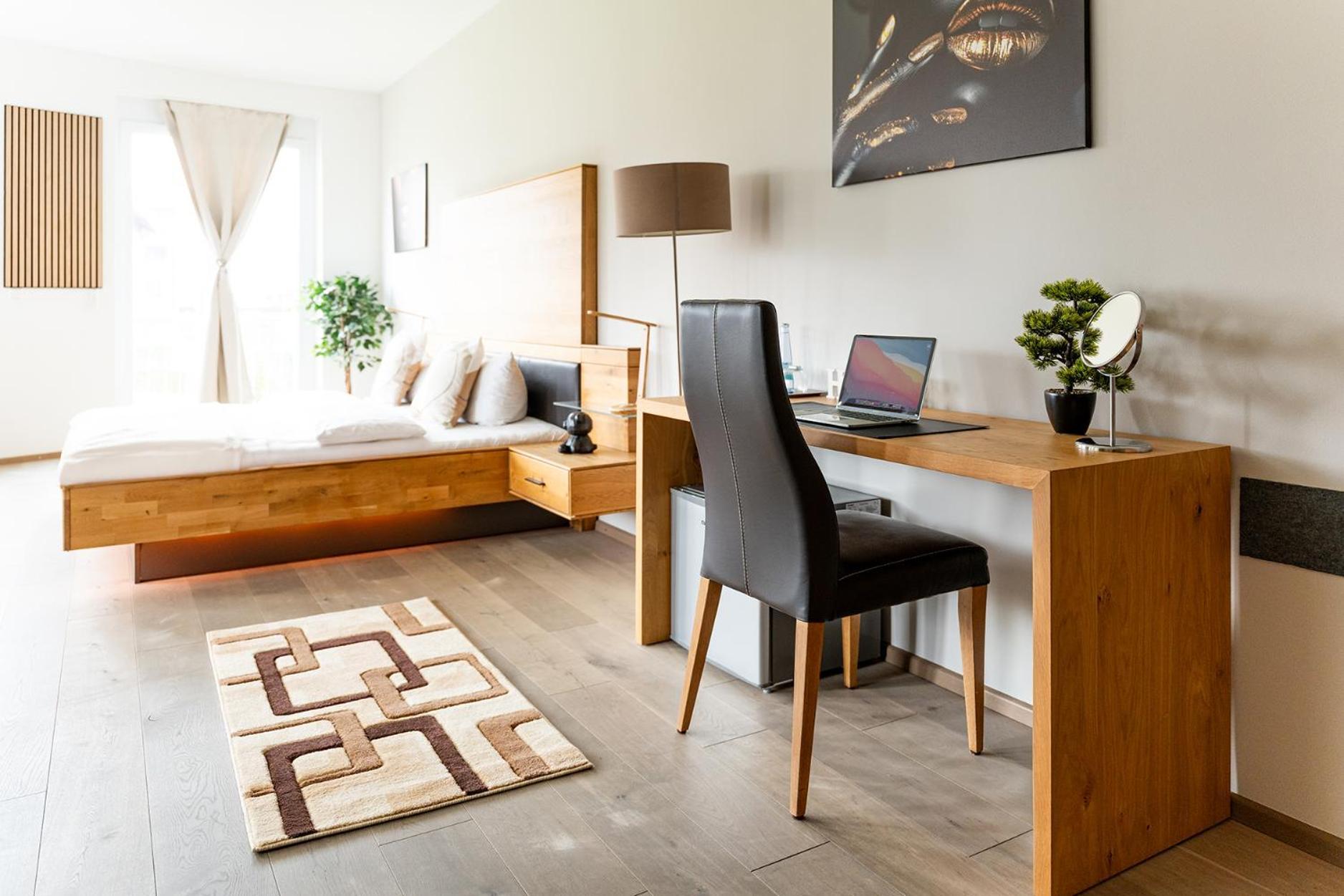 Hotel Vier Jahreszeiten Therme & Kliniken Bad Krozingen Naehe Freiburg & Schwarzwald Ideal Fuer Wellness Kur & Business Ausfluege 24H Check In- Wlan & Parken Gratis Екстериор снимка