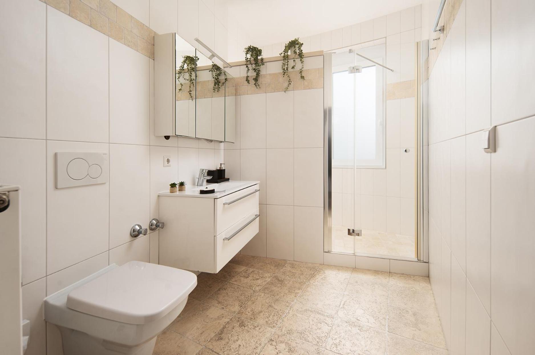 Hotel Vier Jahreszeiten Therme & Kliniken Bad Krozingen Naehe Freiburg & Schwarzwald Ideal Fuer Wellness Kur & Business Ausfluege 24H Check In- Wlan & Parken Gratis Екстериор снимка