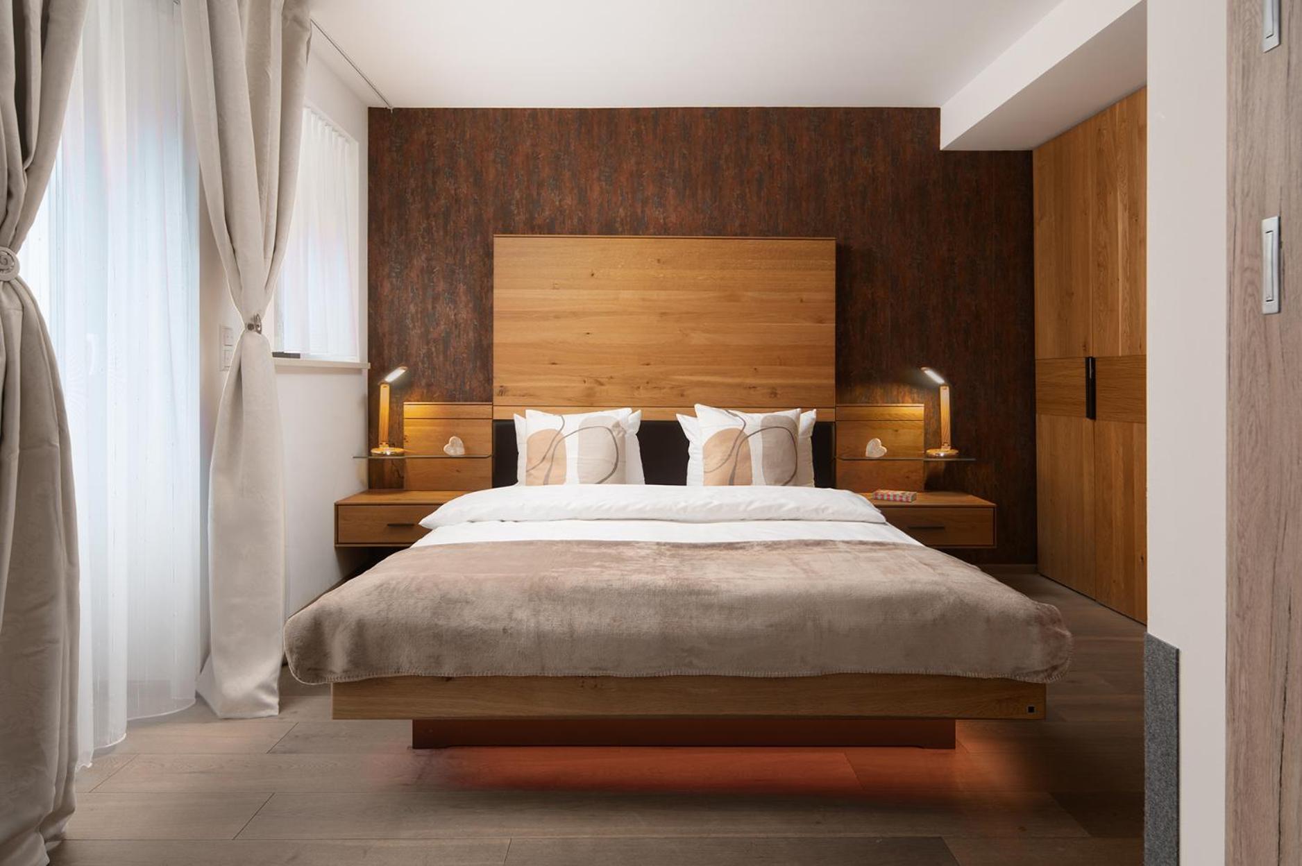 Hotel Vier Jahreszeiten Therme & Kliniken Bad Krozingen Naehe Freiburg & Schwarzwald Ideal Fuer Wellness Kur & Business Ausfluege 24H Check In- Wlan & Parken Gratis Екстериор снимка